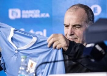 Com oito nomes do futebol brasileiro, Uruguai anuncia convocados