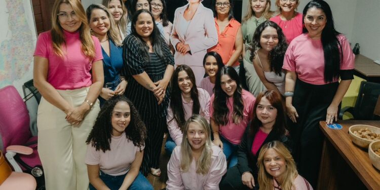 1ª reunião do Projeto Alicerça Brasil reúne mulheres de direita e conta com participação de Michelle Bolsonaro e Priscila Bastos
