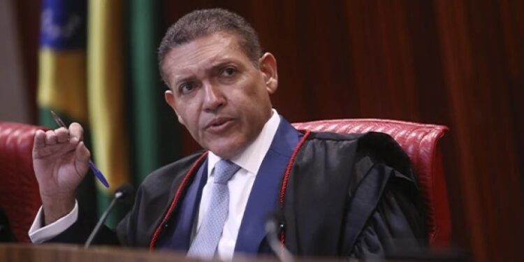 Piauiense, ministro Nunes Marques é eleito presidente da corte pelo TSE