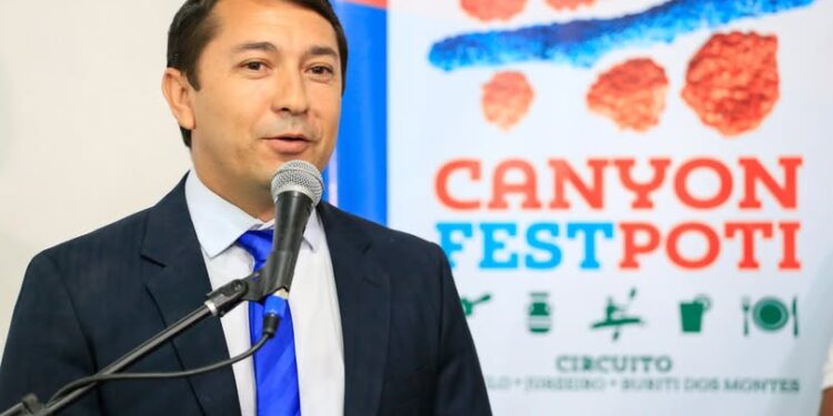 Pesquisa em Castelo do Piauí: Magno Soares dispara na espontânea para deputado federal