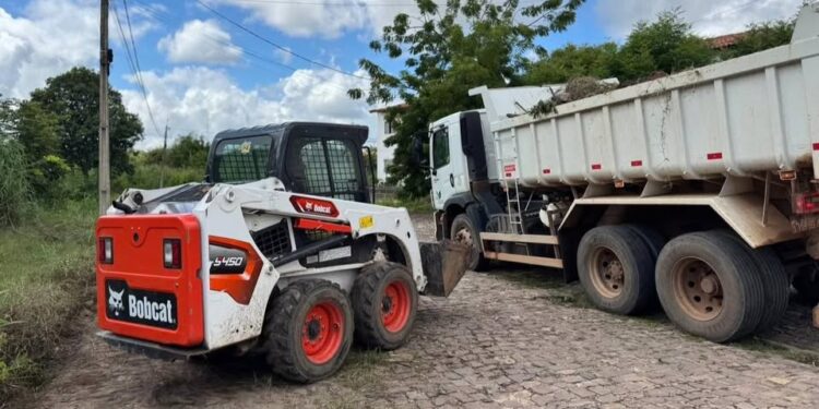 Mutirão no Torquato Neto já recolheu mais de 600 toneladas de resíduos e serviços continuam na região