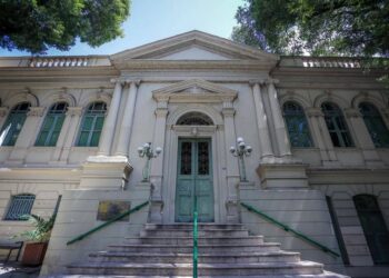 Servidores da Prefeitura de Teresina recebem salário no dia 30, véspera do feriado