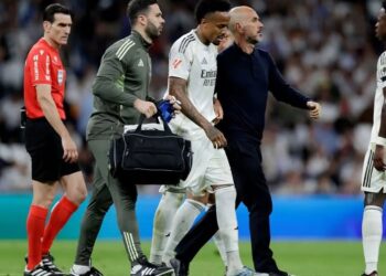 Militão passará por cirurgia na Finlândia e está fora da Copa do Mundo