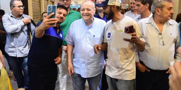 Prefeito Silvio Mendes participa da inauguração do Shopping da Praça Pedro II