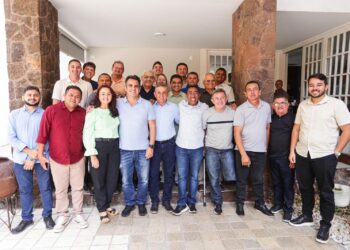 Grupo político do PT em Piracuruca anuncia rompimento com Rafael e declara apoio a Joel e Ciro