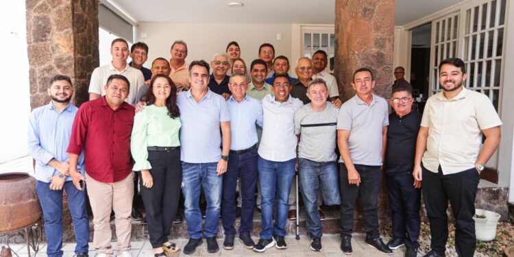 Grupo político do PT em Piracuruca anuncia rompimento com Rafael e declara apoio a Joel e Ciro