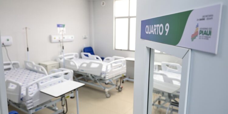 Governo do Piauí antecipa investimentos e garante recursos para construção de estradas, reforma de escolas e hospitais