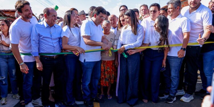 Em Capitão de Campos, Rafael Fonteles entrega 12 ruas asfaltadas e anuncia R$ 3,2 milhões para novos investimentos