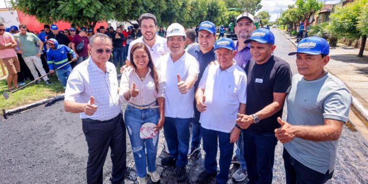 Governador vistoria obras e anuncia mais de R$ 3,3 milhões para mobilidade em Cocal de Telha