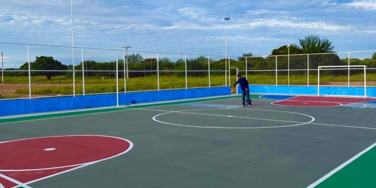 Governo do Estado inaugura quadra poliesportiva em São Lourenço do Piauí na quarta-feira (29)