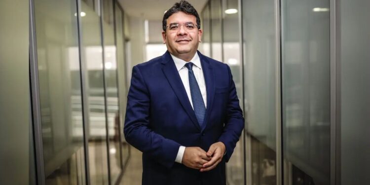 Rafael Fonteles ganha destaque nacional na VEJA com análise política e avanços do Piauí