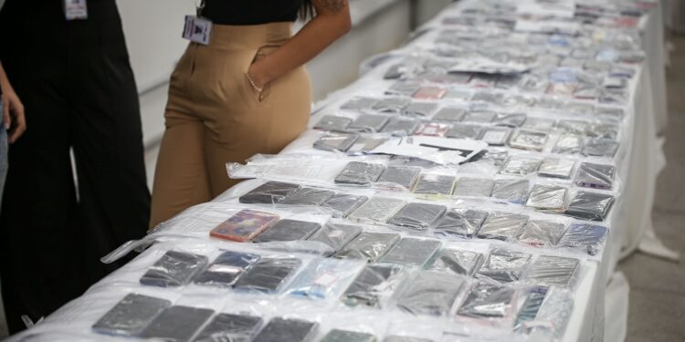Segurança restitui 120 celulares roubados nesta sexta-feira no Piauí; veja lista