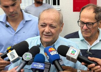 Prefeito Silvio Mendes sanciona reajuste salarial de 5,35% para servidores de Teresina