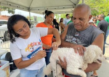 Campanha de vacinação contra a raiva chega às zonas Norte e Leste no sábado (9)