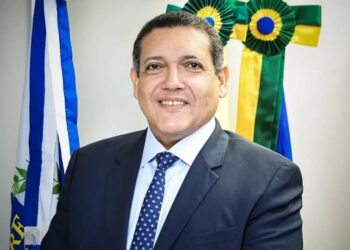 Piauiense Kassio Nunes Marques toma posse da presidência do TSE hoje (12)