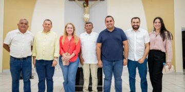 Georgiano Neto prestigia os festejos de Nossa Senhora de Fátima em Dirceu Arcoverde