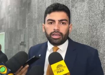 Vereador Draga Alana faz criticas a gestão da Prefeitura de Teresina, “a cidade vive suja”