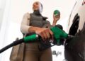 Petrobras anuncia reajuste do preço da gasolina para distribuidoras