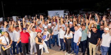 Governador entrega mais de mil registros em Novo Santo Antônio, que passa a ter 100% de imóveis urbanos regularizados