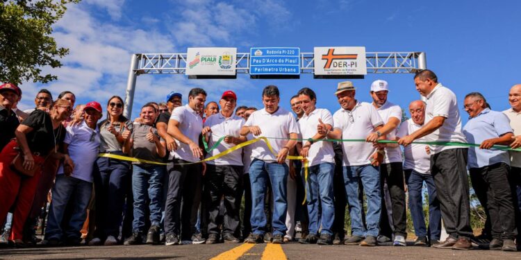 Governador entrega recuperação de rodovia em Pau D’Arco; via diminui distância para Teresina e beneficia instalação de agroindústria