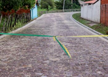 Governo do Piauí autoriza novas obras de pavimentação e mobilidade em 12 municípios