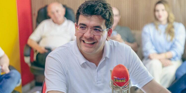 “Estamos realizando o maior conjunto de investimentos da história em Parnaíba”, afirma Rafael Fonteles
