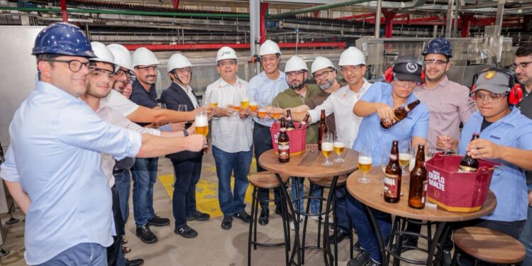 Governador visita fábrica da Ambev em Teresina que realiza investimentos de R$ 30 milhões para dobrar a capacidade produtiva
