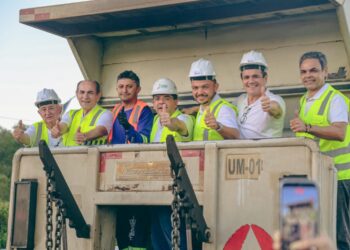 Em Pajeú do Piauí, governador anuncia nova rodovia ligando as regiões de Canto do Buriti e Simplício Mendes