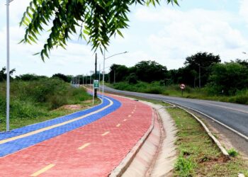 Governo do Estado entrega obras de pavimentação e mobilidade urbana em Curralinhos