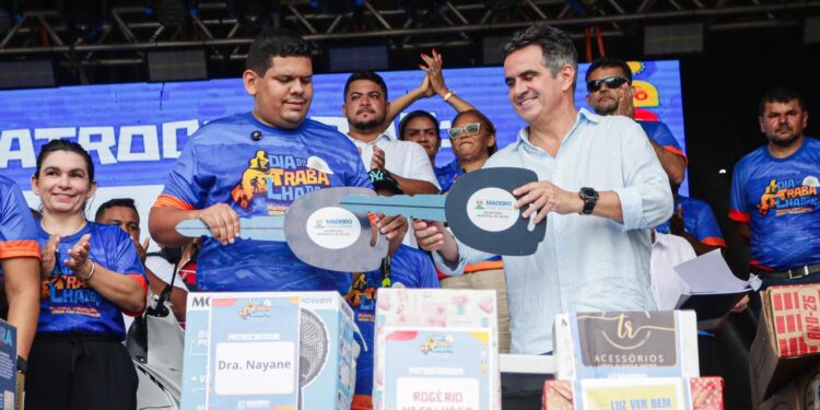 Dando sequência em agenda intensa, Ciro Nogueira realiza inaugurações e anuncia novos investimentos