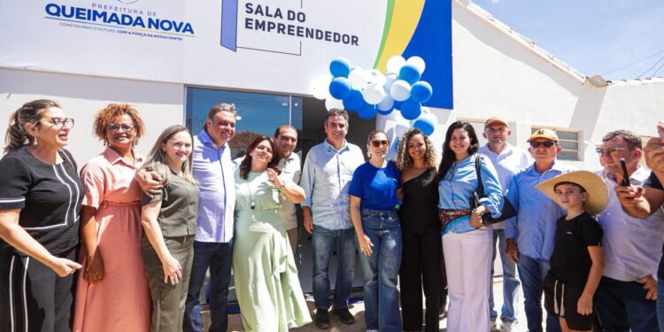Ciro Nogueira marca agenda entregando obras nas áreas da saúde, educação e esporte