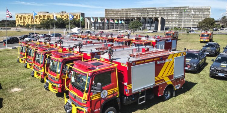 Piauí recebe veículos e equipamentos do Ministério da Justiça e Segurança Pública para reforçar combate a incêndios florestais