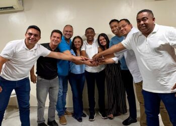 Em pleno crescimento nas pesquisas, Joel Rodrigues se reúne com grupo político em Floriano