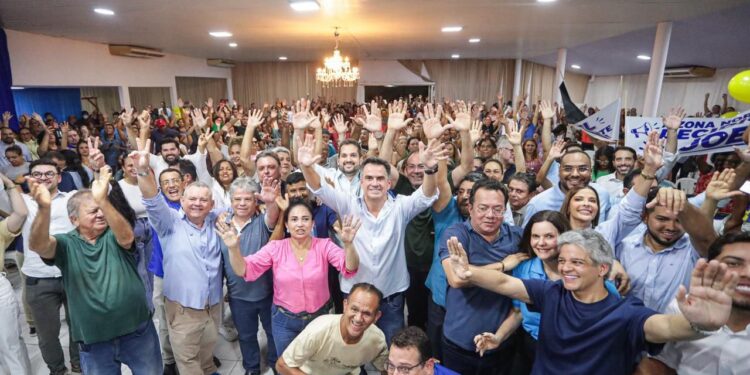 Joel e Ciro reúnem multidão na zona Norte de Teresina em evento promovido por Jeová e Alan Brandão