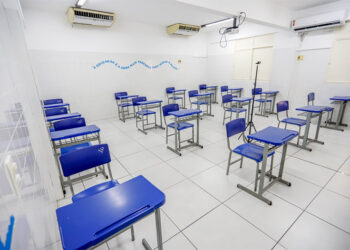 Professores da rede privada do Piauí anunciam paralisação na segunda (25)