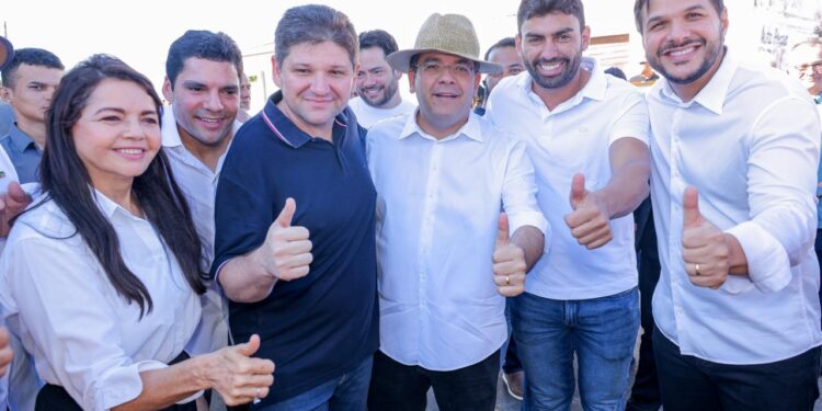 Draga Alana faz visita com o governador no maior programa de asfaltamento de Teresina em 54 bairros da capital