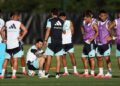Argentina retorna ao topo do ranking da FIFA às vésperas da Copa e tenta quebrar maldição