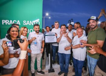 Em Redenção do Gurguéia, governador participa de inauguração de praça e comemora avanços na educação, com 97% das crianças alfabetizadas na idade certa