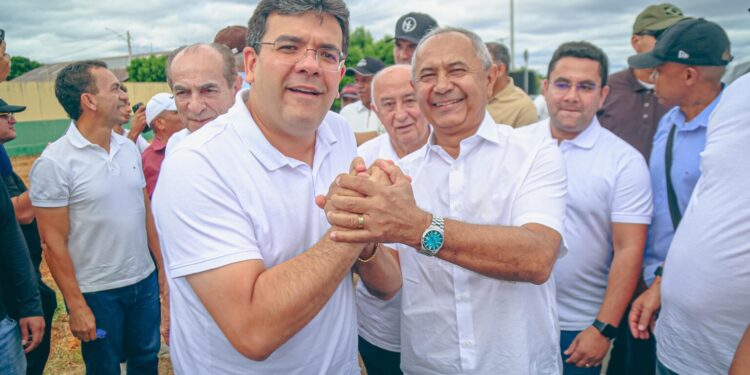 Em São Miguel do Fidalgo, governador inaugura recuperação da PI-241 e destaca investimento de R$26 milhões em rodovias da região