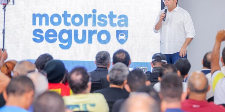 Governador lança botão do pânico para aplicativos; ferramenta permite acionamento da polícia