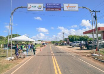 Governador inaugura recuperação da PI-307 e autoriza obra de pavimentação em Murici dos Portelas
