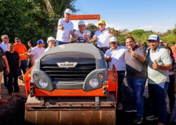 Governo do Piauí realiza a maior obra de asfaltamento da história de Santo Antônio dos Milagres