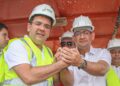Governador vistoria reta final da recuperação da PI-217 e entrega ambulância e ônibus escolar em São José do Peixe
