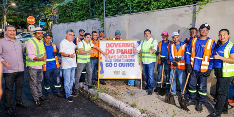 Governador vistoria novo asfalto na zona leste de Teresina; Governo investe R$ 6 milhões em cinco ruas da região