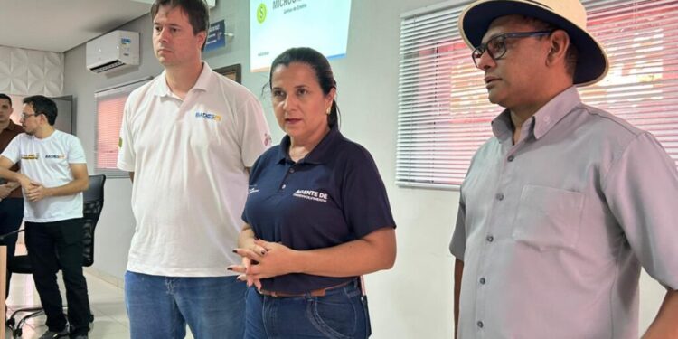 Badespi leva orientação de crédito para empreendedores de Ipiranga do Piauí por meio do Pacto pela Economia