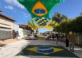Guia da Copa: Rua no Monte Castelo mantém tradição e ganha decoração especial