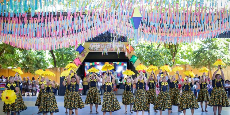 Arraiá intergeracional promove integração e celebra cultura nordestina em Teresina