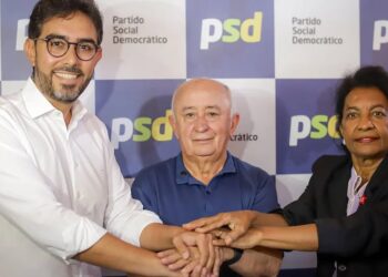 Júlio César oficializa seus candidatos a suplentes na disputa ao Senado