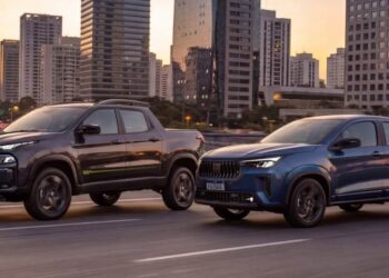 Fiat comemora 50 anos com séries especiais da Toro e Fastback Híbrido MHEV