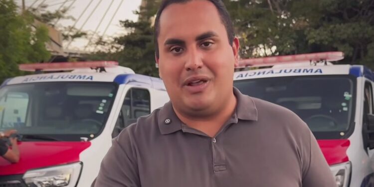 Georgiano destaca a ação do Governo Federal na entrega de ambulâncias, vans odontológicas e micro-ônibus